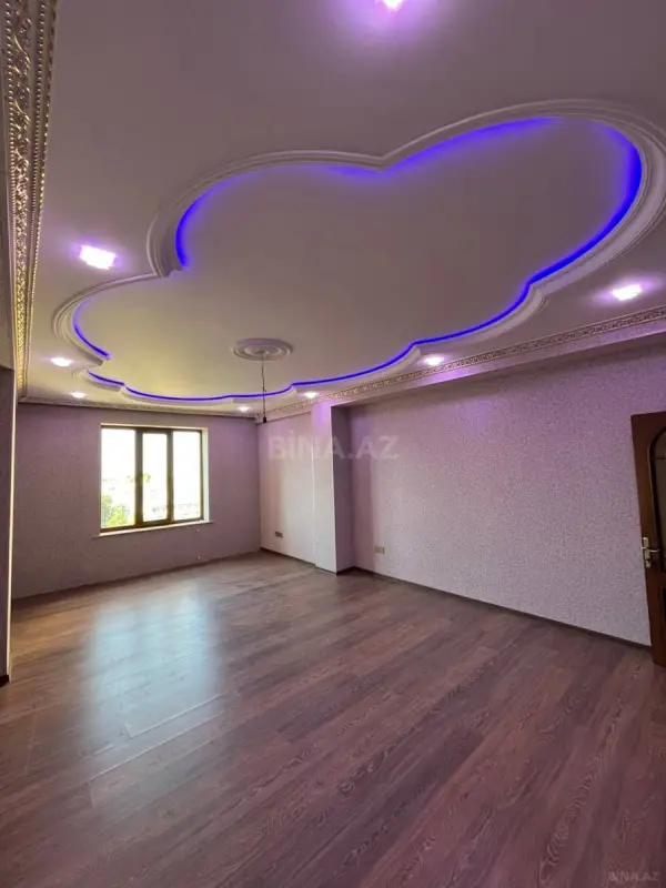 Satılır 4 otaqlı mənzil 169 m²