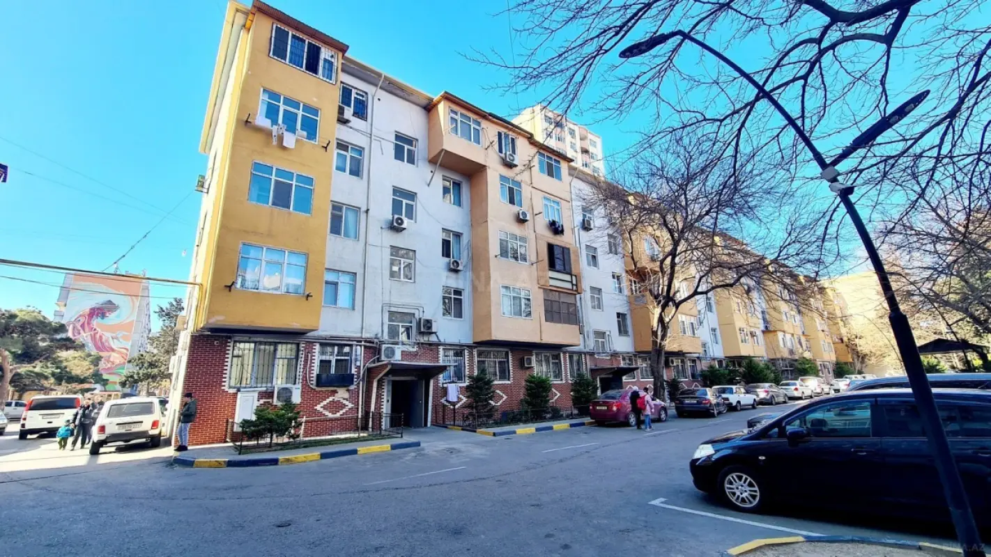 Satılır 2 otaqlı mənzil 50 m²