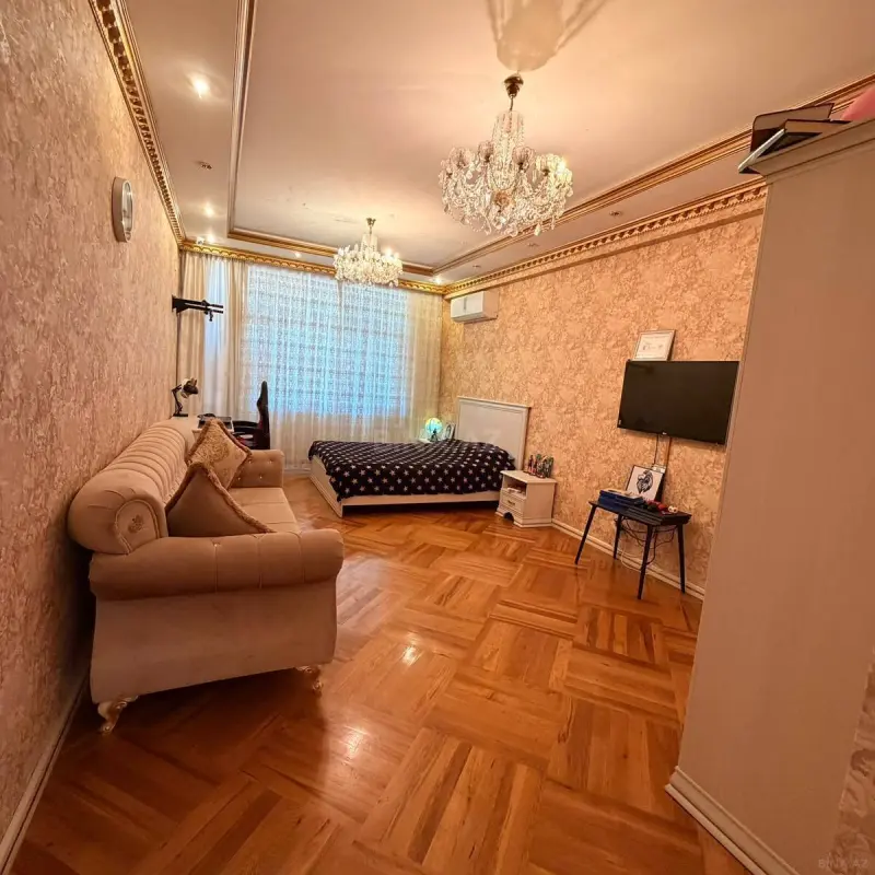 Satılır 3 otaqlı mənzil 107 m²