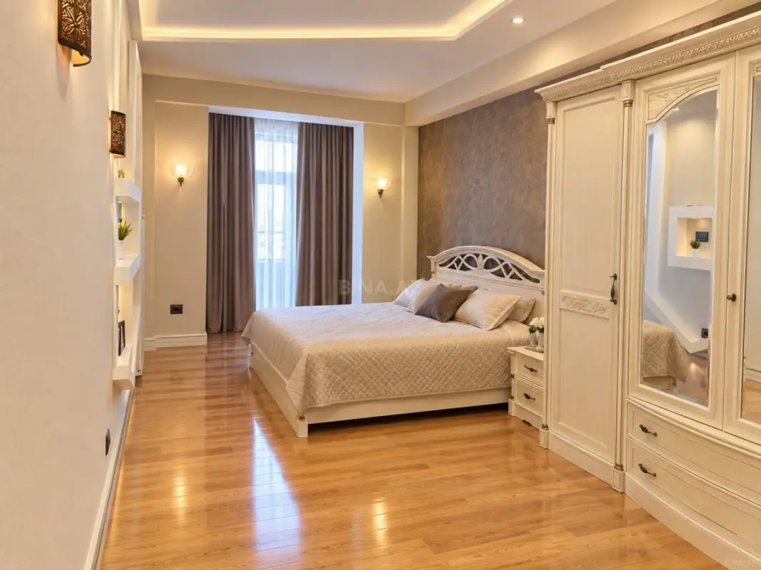 Satılır 4 otaqlı mənzil 165 m²
