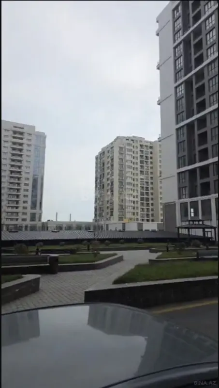 Satılır 4 otaqlı mənzil 173 m²
