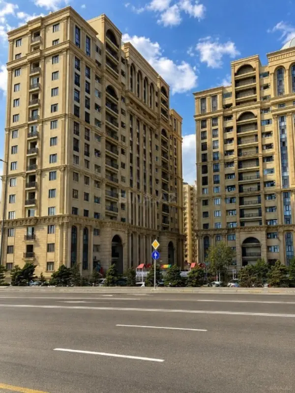 Satılır 2 otaqlı mənzil 80 m²