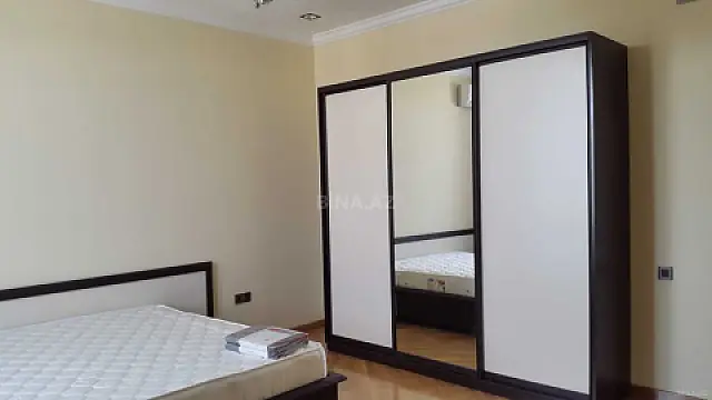 Kirayə verilir 3 otaqlı mənzil 80 m² — Bakı, Sahil qəs. 3 otaq 80.00 m²