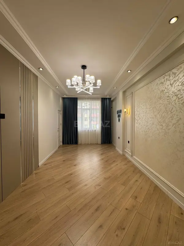 Satılır 2 otaqlı mənzil 61 m²