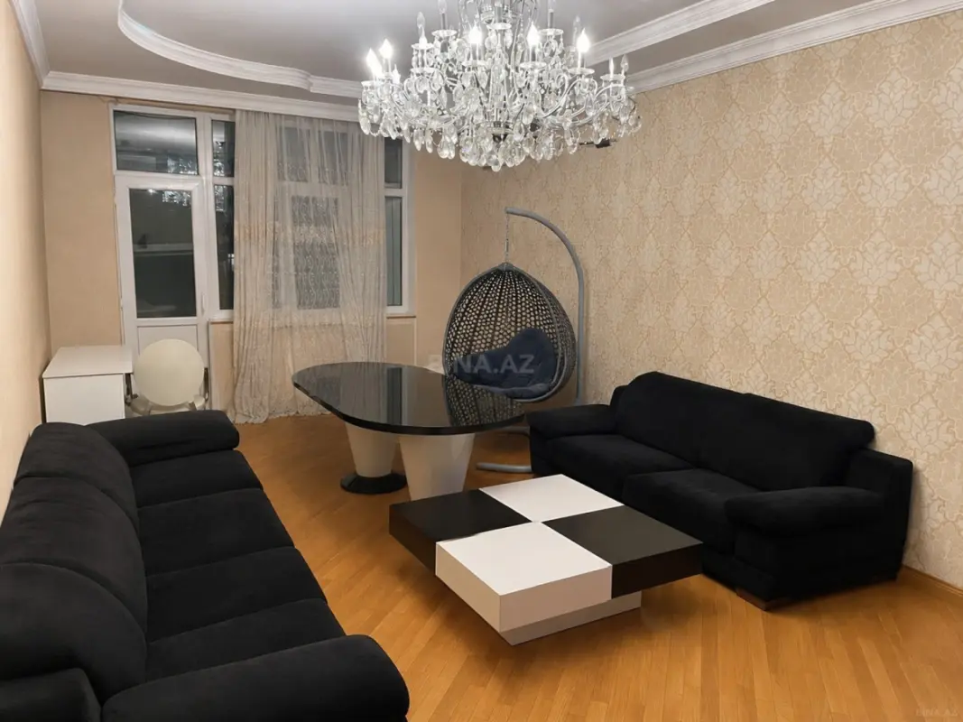 Satılır 2 otaqlı mənzil 105 m²
