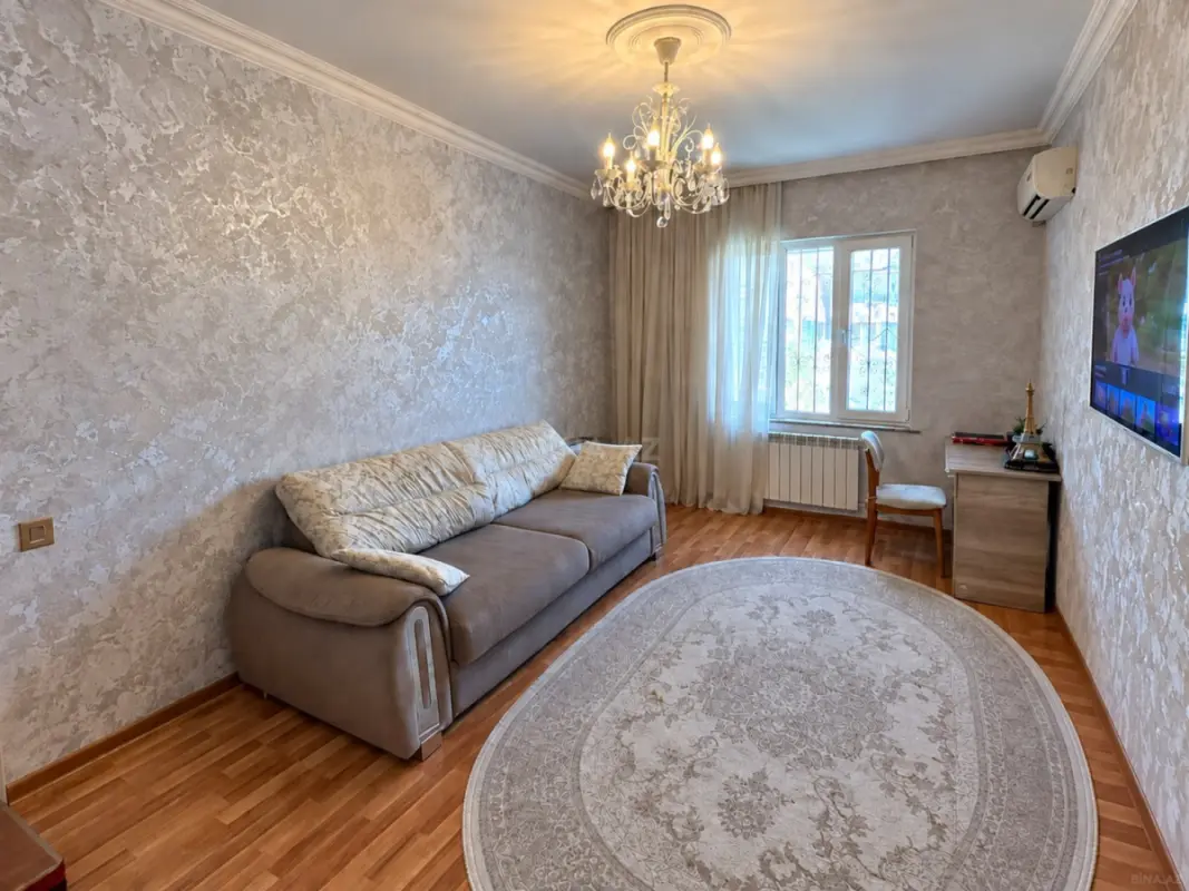 Satılır 2 otaqlı mənzil 66 m²