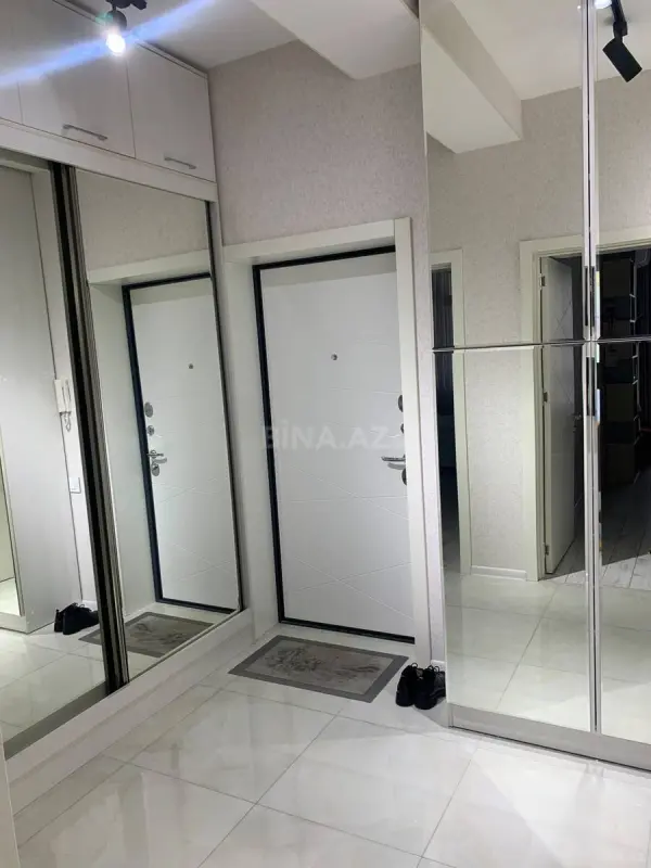 Satılır 2 otaqlı mənzil 62 m²