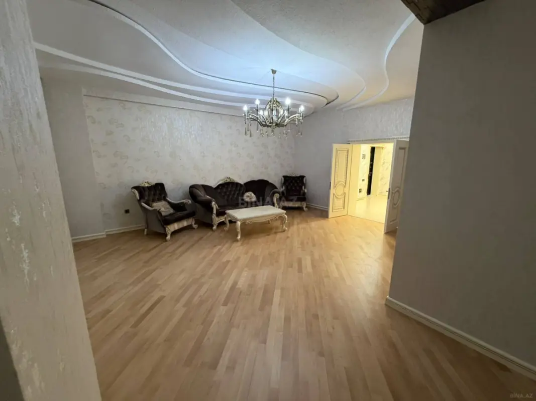 Kirayə verilir 5 otaqlı ofis 180 m²