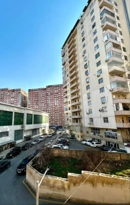 Satılır 1 otaqlı mənzil 38 m²