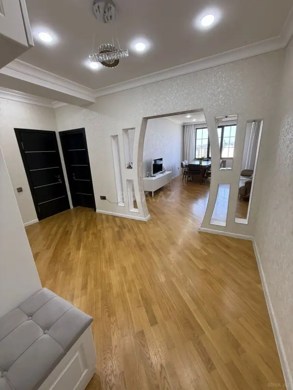 Satılır 3 otaqlı mənzil 100 m²