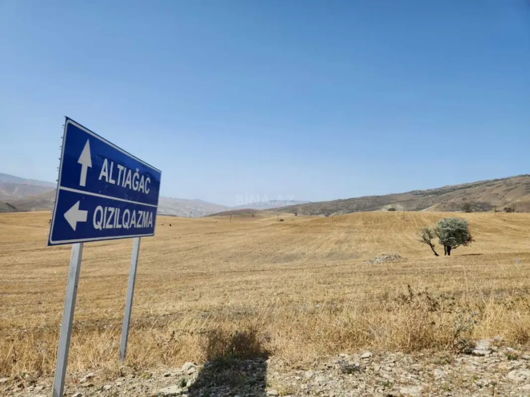Satılır torpaq sahəsi 500 m²