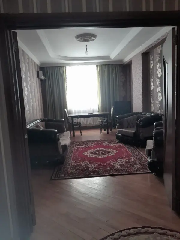 Satılır 3 otaqlı mənzil 105 m²