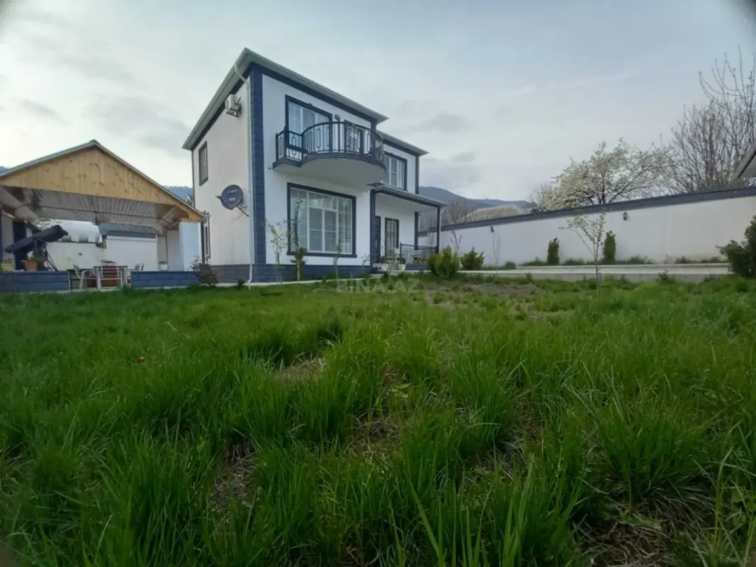 Kirayə verilir 5 otaqlı həyət evi 200 m²