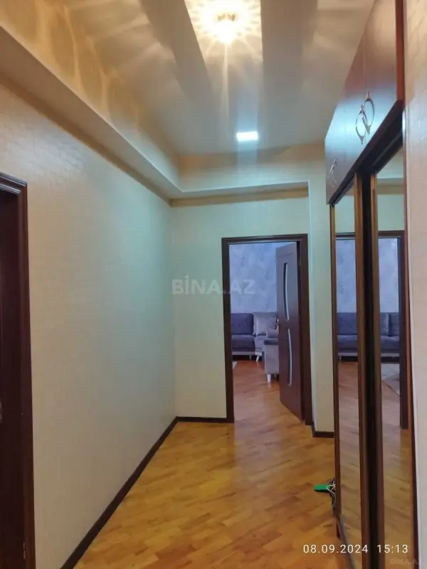 Kirayə verilir 2 otaqlı mənzil 100 m²