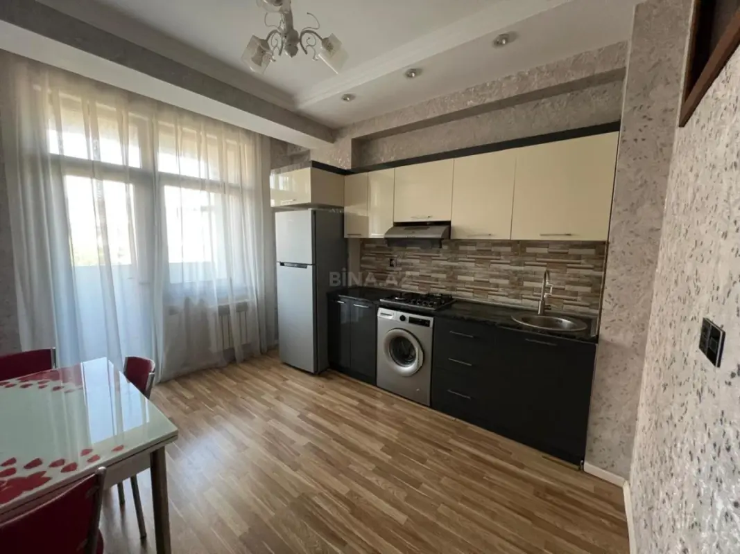 Kirayə verilir 3 otaqlı mənzil 83 m²