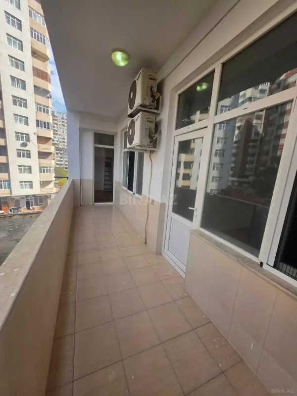 Kirayə verilir 2 otaqlı mənzil 92 m²