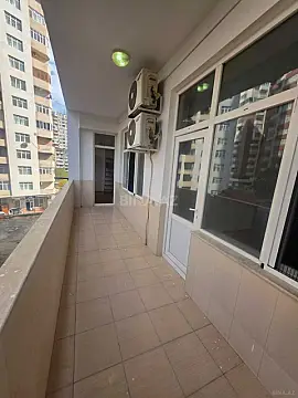 Kirayə verilir 2 otaqlı mənzil 92 m² — Bakı, Memar Əcəmi yanı 2 otaq 92.00 m²
