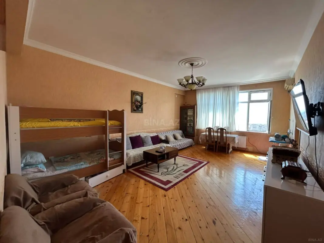 Satılır 2 otaqlı mənzil 66 m²
