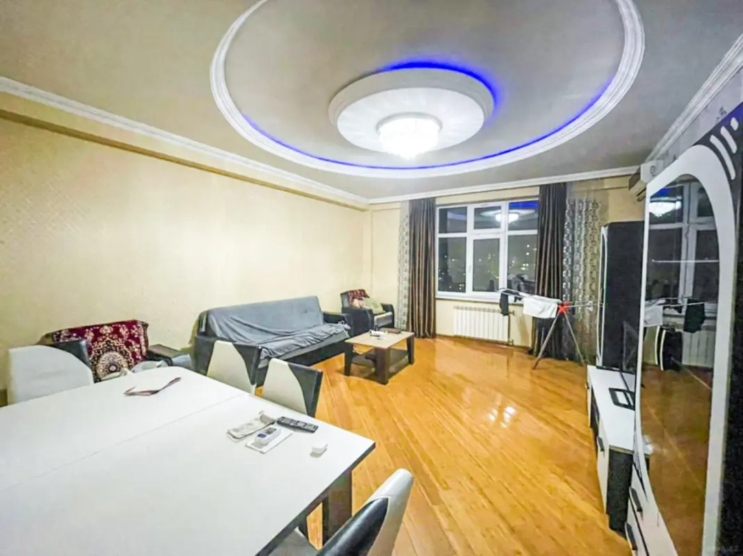 Kirayə verilir 2 otaqlı mənzil 75 m²