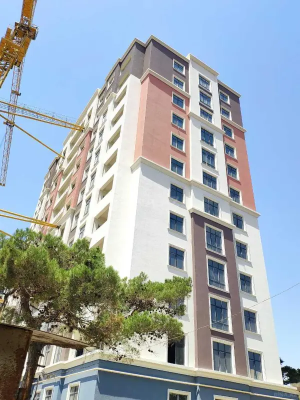 Satılır 2 otaqlı mənzil 78 m²