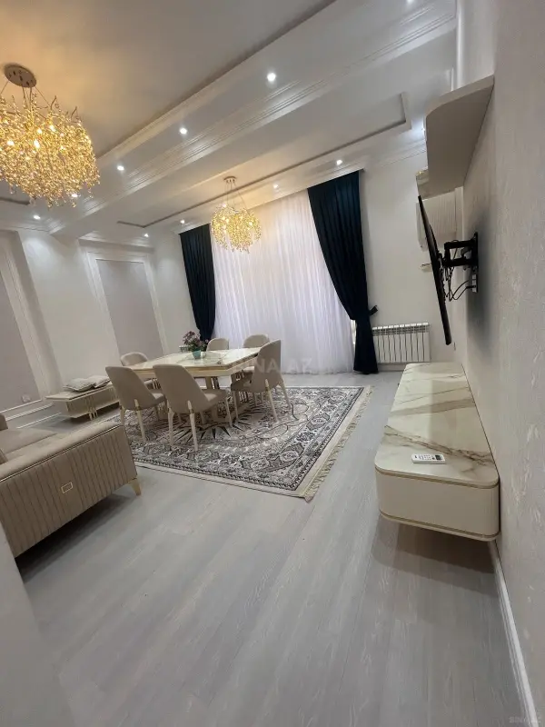 Kirayə verilir 3 otaqlı mənzil 120 m²