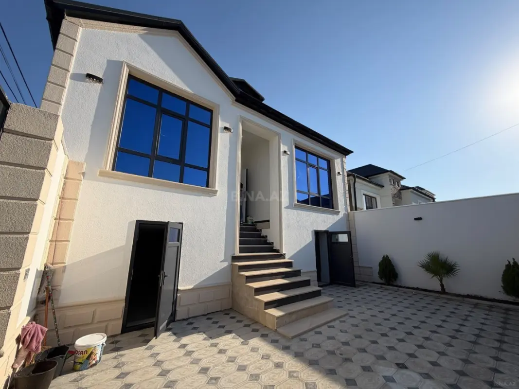 Satılır 4 otaqlı həyət evi 180 m²