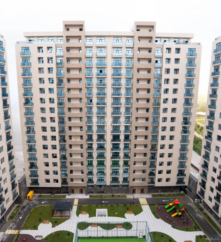 Satılır 3 otaqlı mənzil 140 m²
