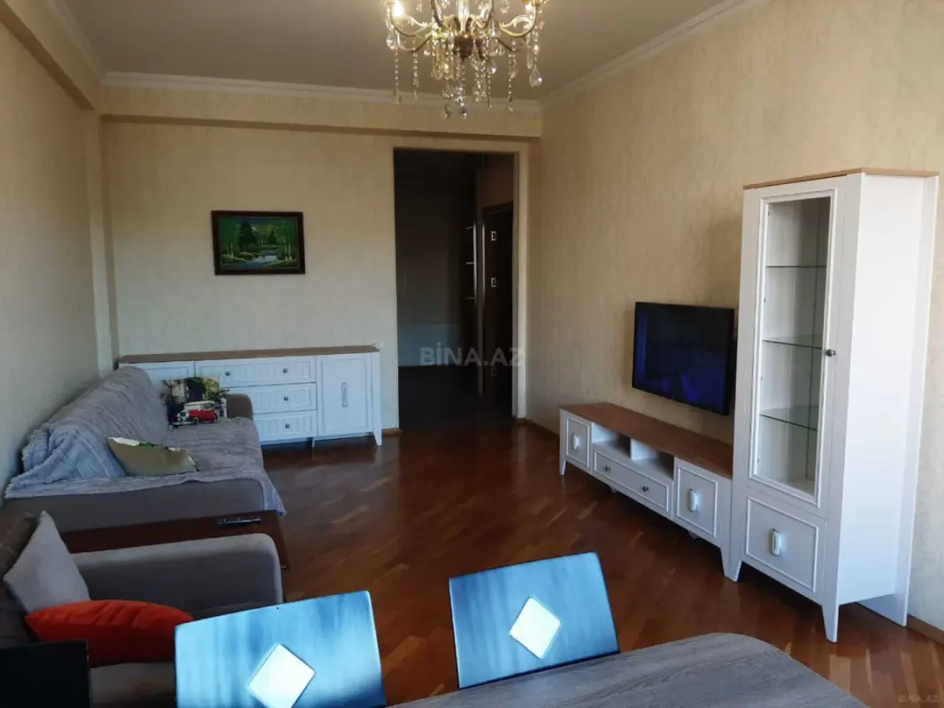 Kirayə verilir 3 otaqlı mənzil 90 m²