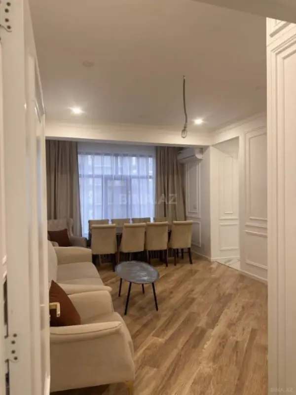 Satılır 2 otaqlı mənzil 85 m²
