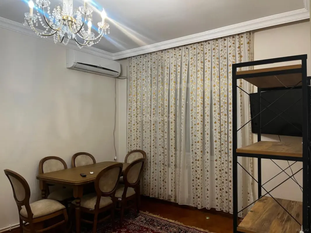 Kirayə verilir 2 otaqlı mənzil 55 m²