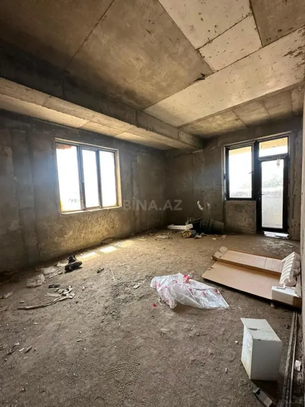 Satılır 3 otaqlı mənzil 123 m²