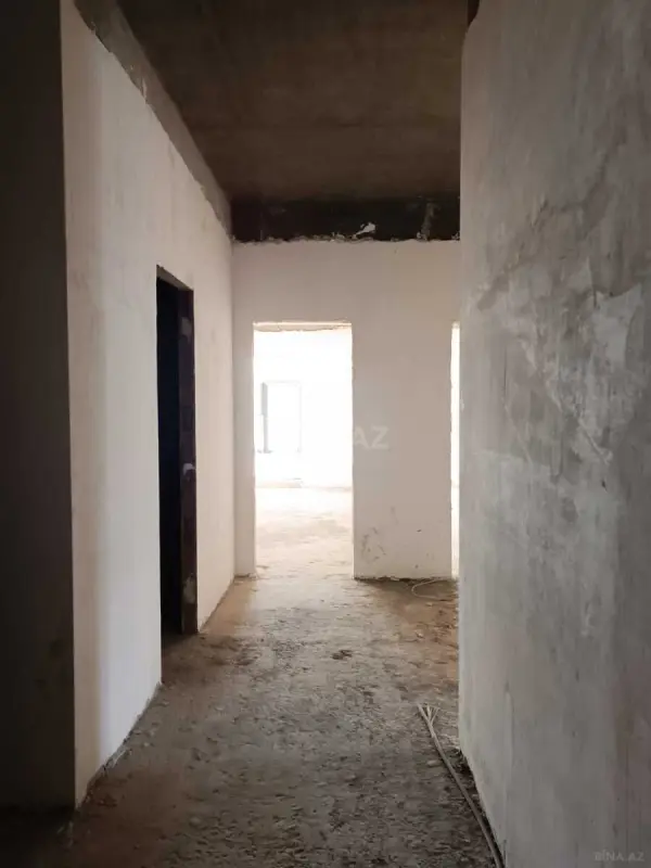 Satılır 3 otaqlı mənzil 122.7 m²