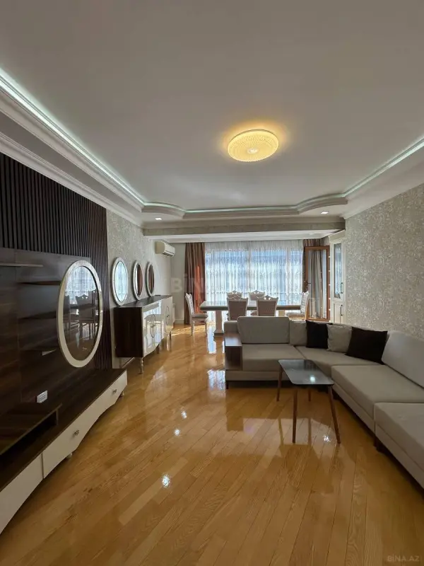 Satılır 3 otaqlı mənzil 120 m²