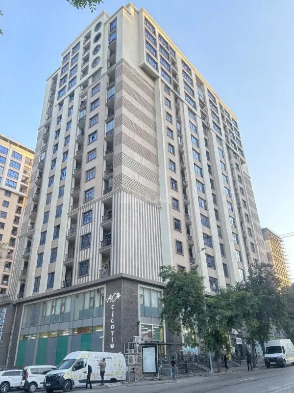 Satılır 2 otaqlı mənzil 65 m²