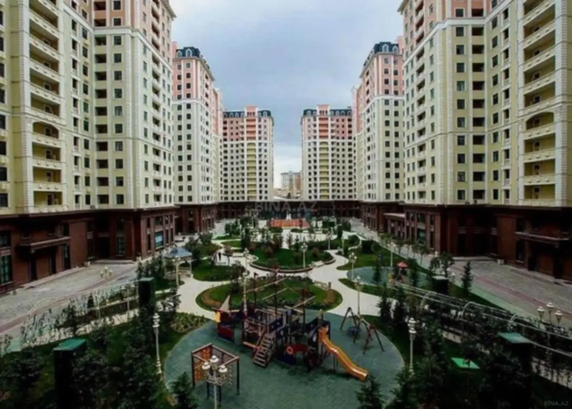 Kirayə verilir 2 otaqlı mənzil 72 m²