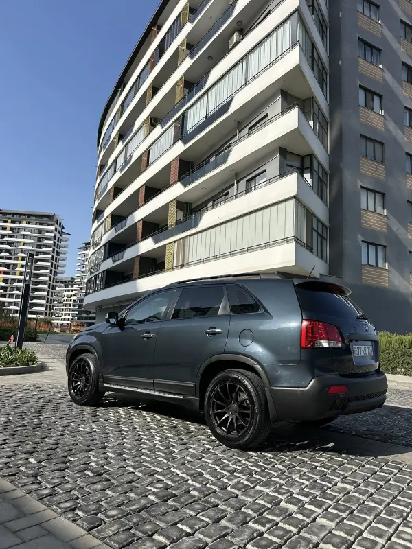 Satılır 2 otaqlı mənzil 92 m²