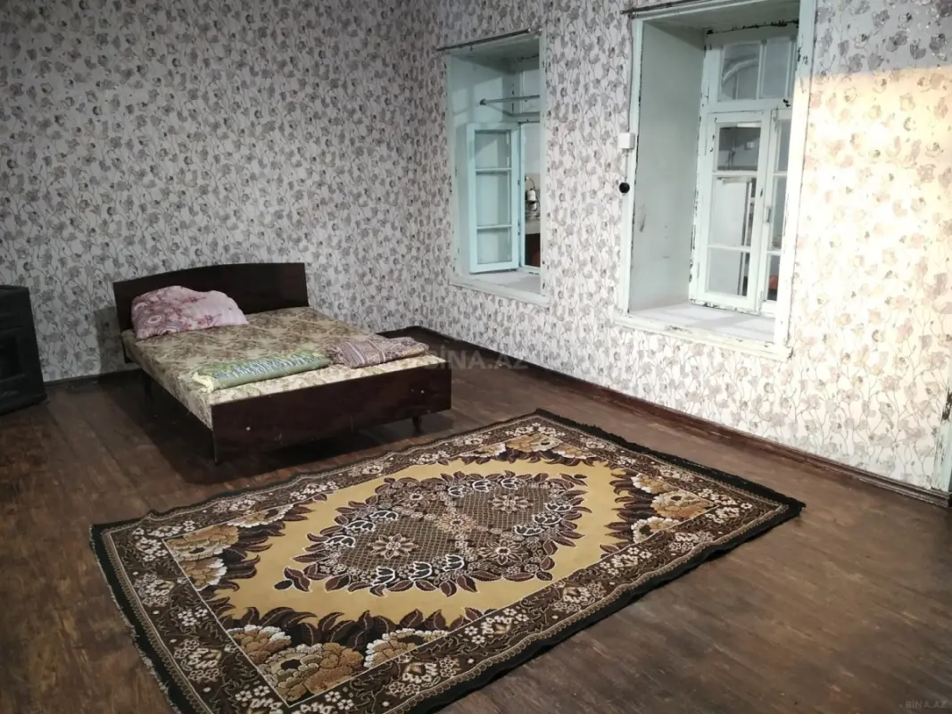 Satılır 4 otaqlı həyət evi 100 m²