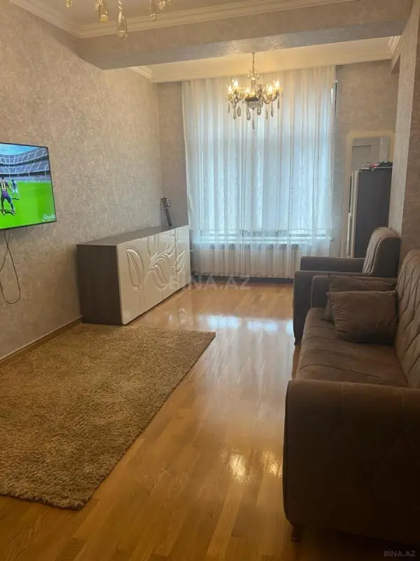 Kirayə verilir 3 otaqlı mənzil 83 m²