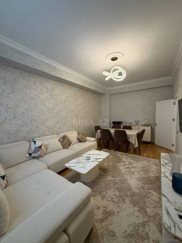 Satılır 2 otaqlı mənzil 63 m²