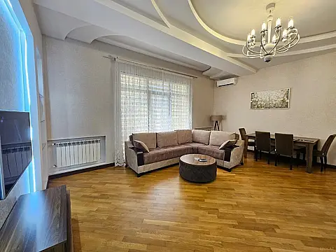 Kirayə verilir 3 otaqlı mənzil 110 m² — Bakı 3 otaq 110.00 m²