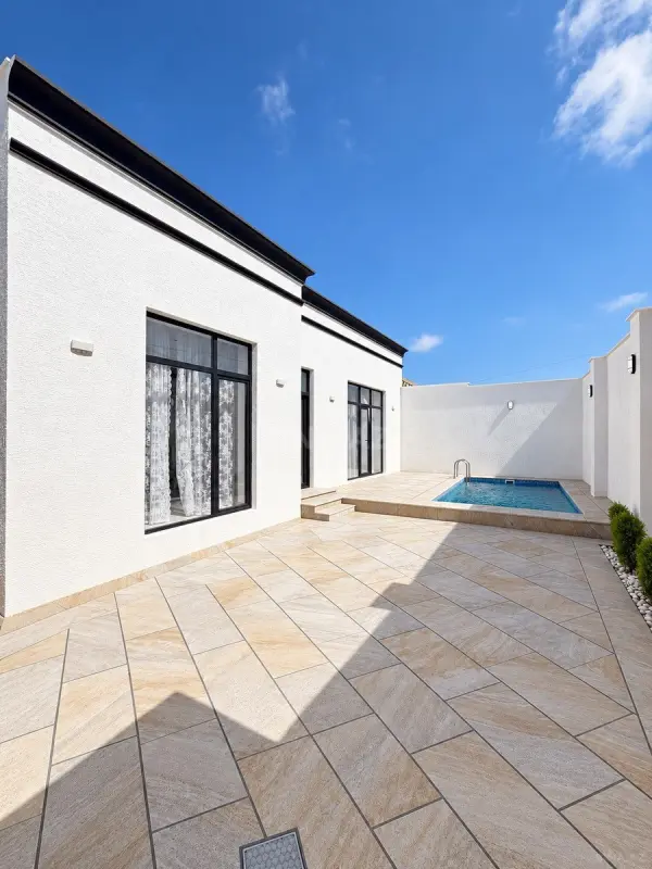 Satılır 4 otaqlı həyət evi 135 m²