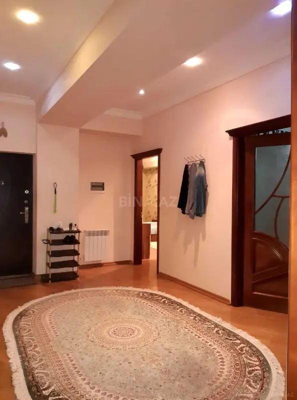 Satılır 3 otaqlı mənzil 110 m²