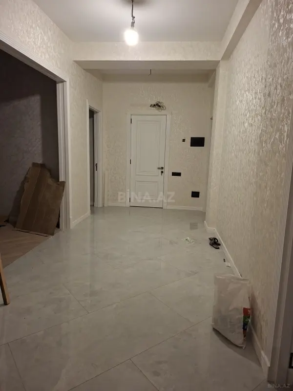 Kirayə verilir 3 otaqlı mənzil 130 m²