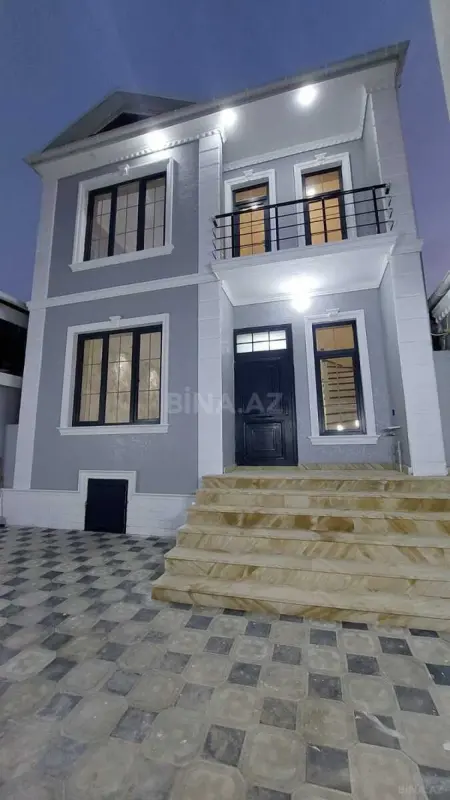Satılır 4 otaqlı həyət evi 140 m²