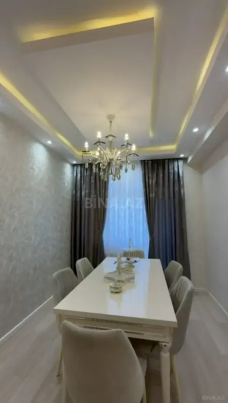 Kirayə verilir 2 otaqlı mənzil 75 m²