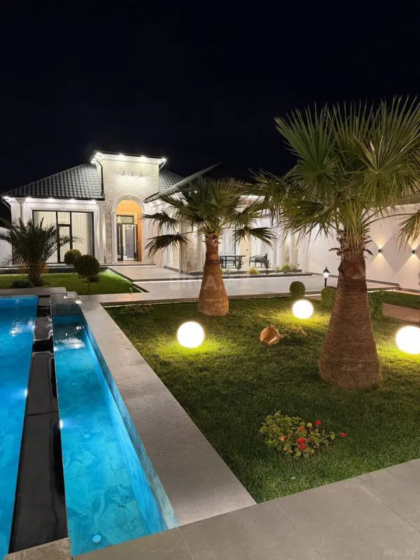 Satılır 5 otaqlı həyət evi 280 m²