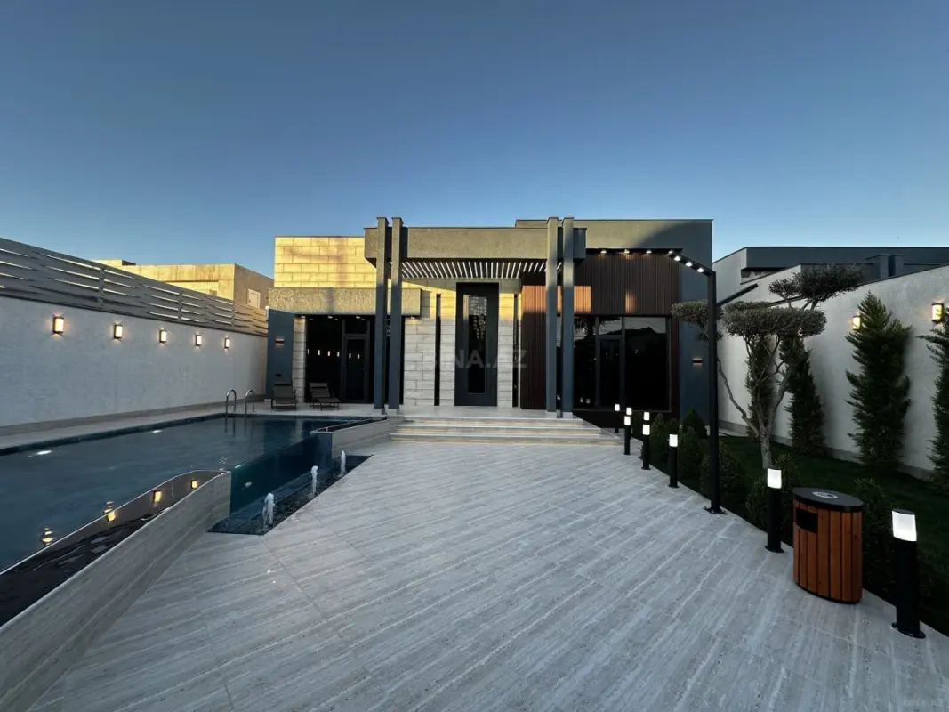 Satılır 5 otaqlı həyət evi 270 m²