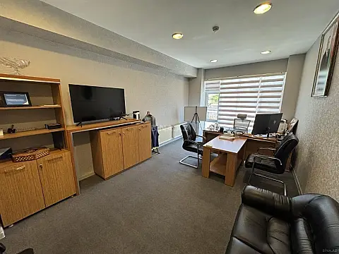 Kirayə verilir 5 otaqlı ofis 260 m² — Bakı 5 otaq 260.00 m²