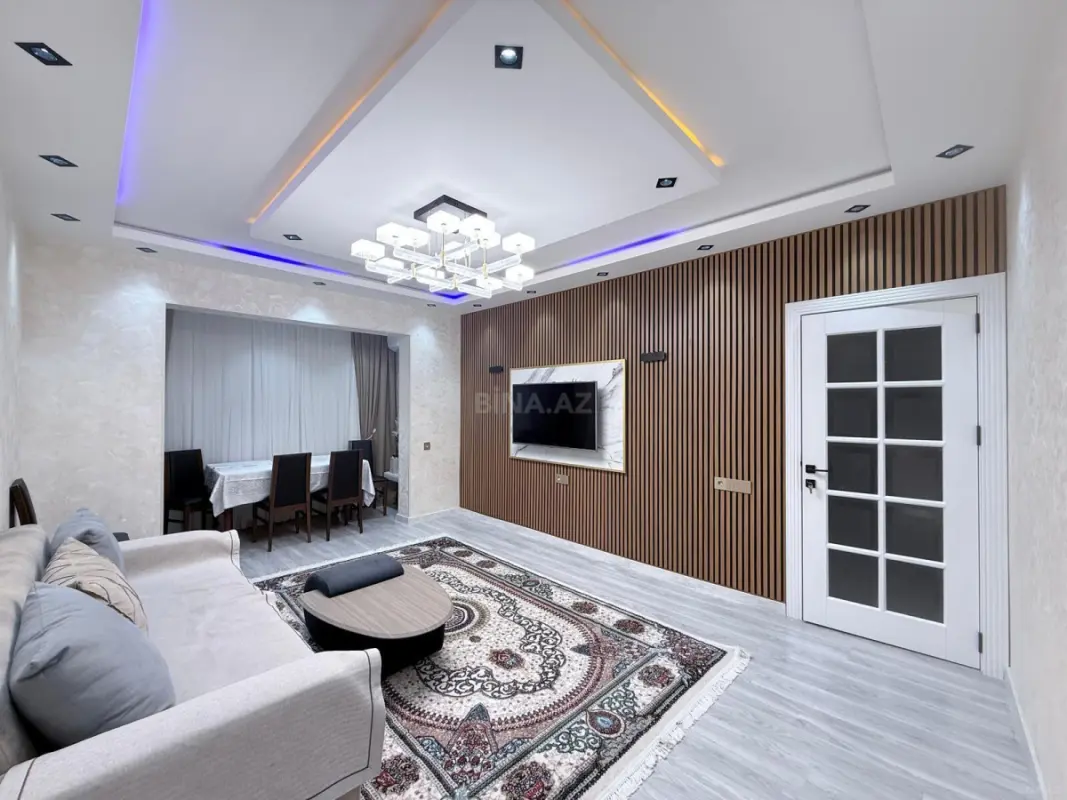 Kirayə verilir 5 otaqlı mənzil 130 m²