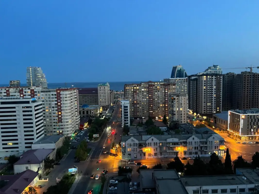 Kirayə verilir 2 otaqlı mənzil 75 m²